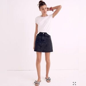 Madewell Frisco 70’s High Rise Black Wash Raw Hem A-Line Denim Mini Skirt 27